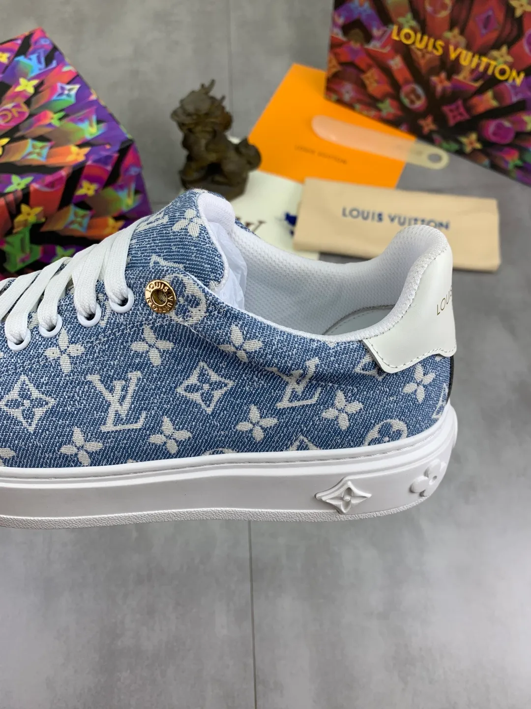 Men's men's shoes💰P520💰[New model]🆘High quality cowhide [Louis Vuitton]LV official website latest model🎁casual and fashionable men's shoes👟hot style💥simple and elegant style, exclusive for trendy men. Unique official website latest brand elements👑original decoration, fashionable and generous, the fabric is made of original denim➕comfortable and breathable mesh lining➕cow leather feet ✅The official website specifies wear-resistant casual outsole, the classic model is taken in real life🎬Color: 6️⃣colors available😍Number of codes: 38-44 Full set of packaging